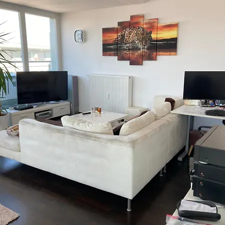 Penthouse Ueber Den Daechern Von